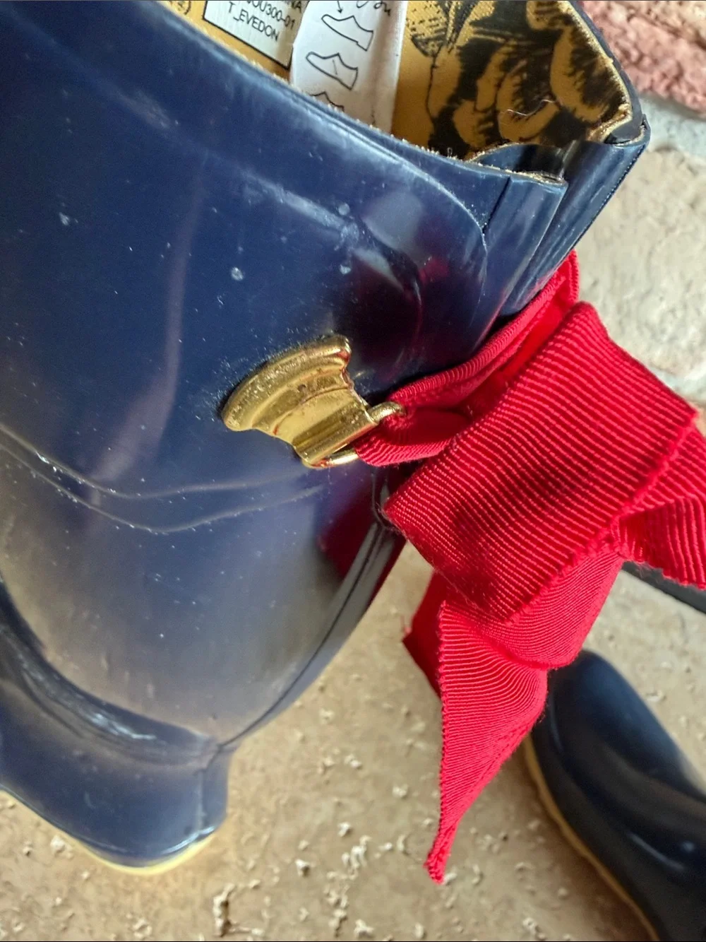 Joules Gloss Navy Tall Rain Boots with Gold Plaque Red Bows Gold Interior sz 7